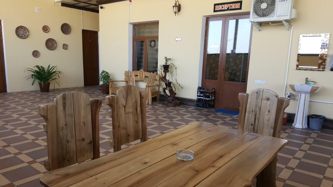 Rohat Hotel Kokand Eksteriør billede