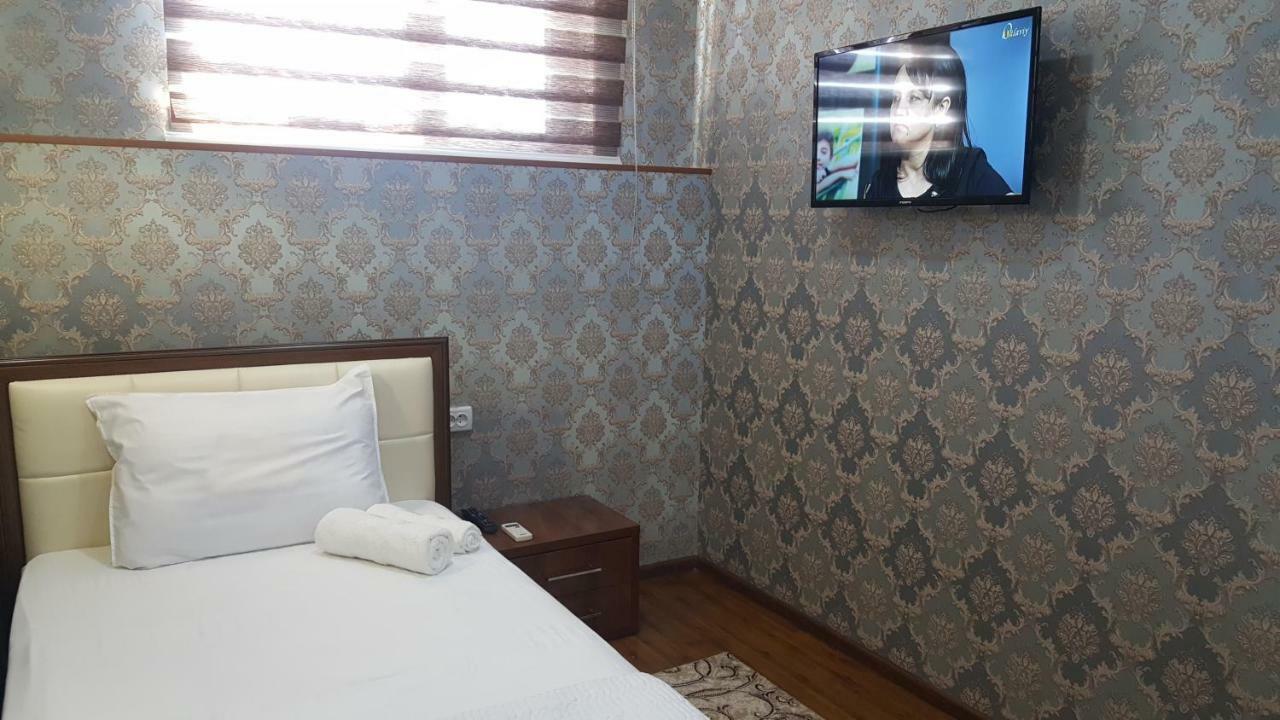 Rohat Hotel Kokand Eksteriør billede